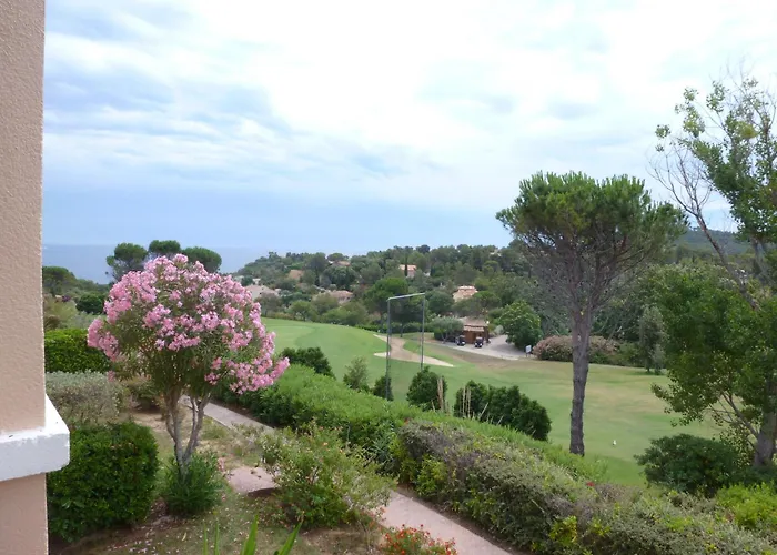 Cap Esterel Village : 4 Pers Au Calme Climatise F5