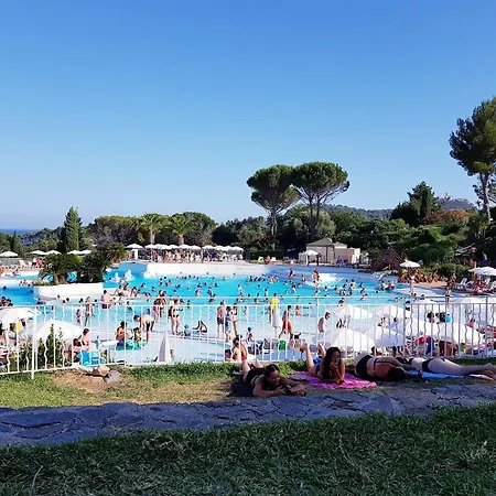 Cap Esterel Village : 4 Pers Au Calme Climatise F5