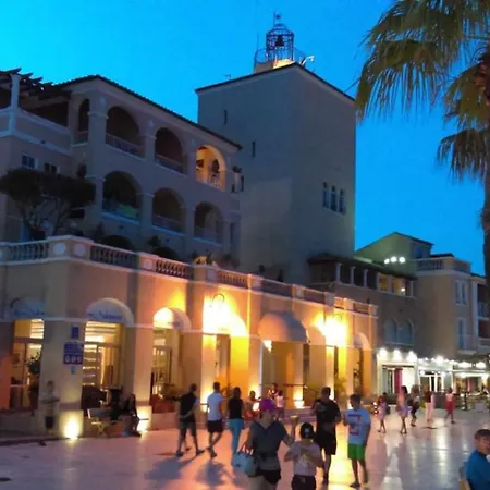 Cap Esterel Village : 4 Pers Au Calme Climatise F5 * Saint-Raphaël