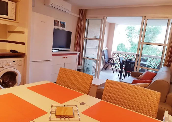 Cap Esterel Village : 4 Pers Au Calme Climatise F5 Апартаменты